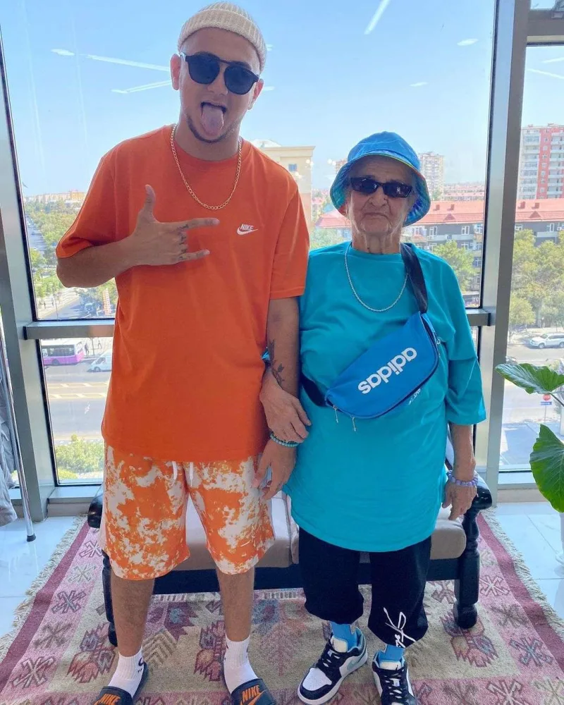 TikTok-suz qalan tiktokerlər necə dolanır? - FOTO