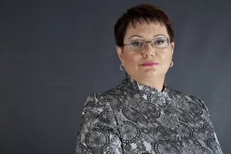 Elmira Axundova axır ki, danışdı: - “Məndən asılı olsa...”