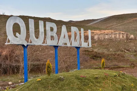 Prezident və birinci xanıma Qubadlı şəhərinin Baş planı təqdim olundu