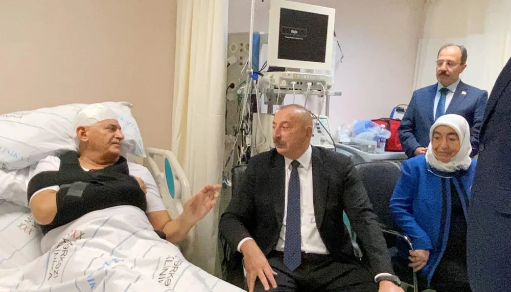 Prezident xəstəxanada Binəli Yıldırıma - baş çəkdi - FOTO