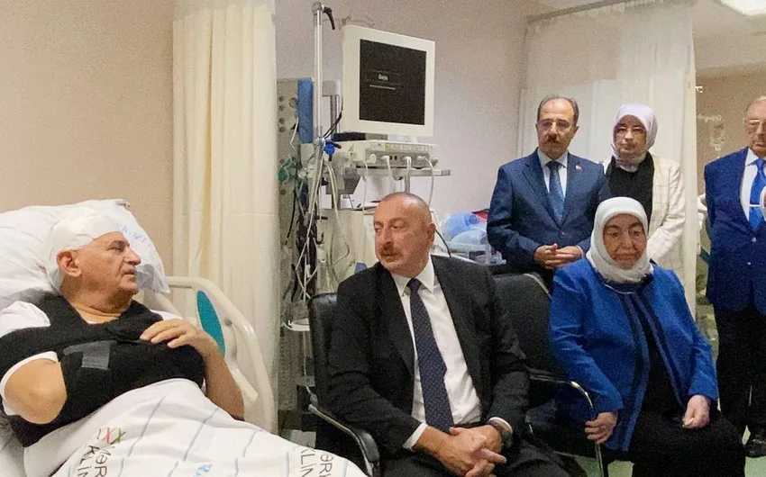 Prezident xəstəxanada Binəli Yıldırıma - baş çəkdi - FOTO