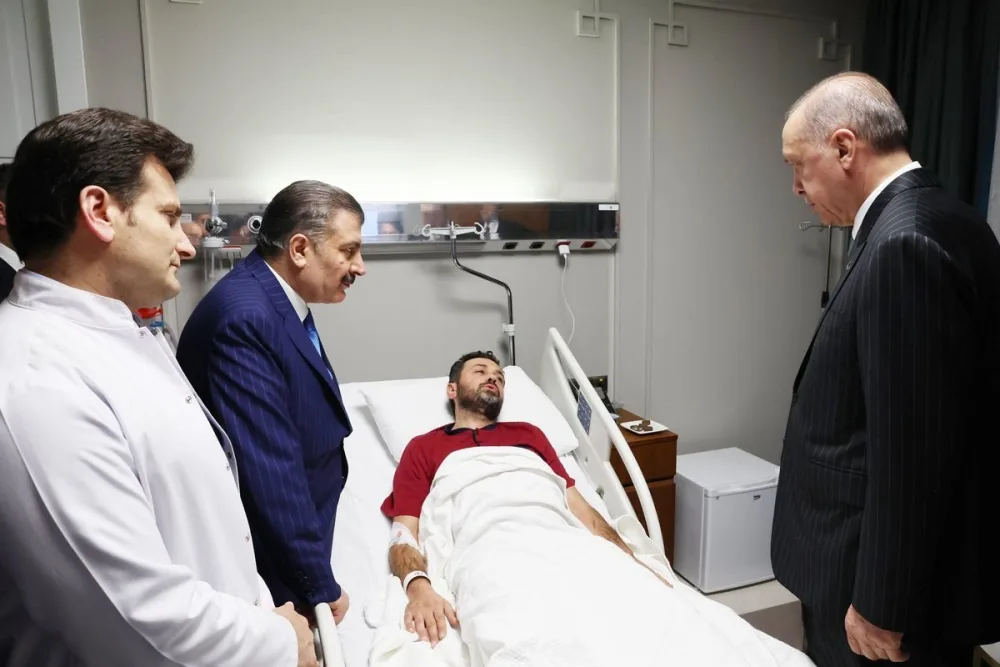 Ərdoğan Azərbaycanda qəzaya düşən Binəli Yıldırım və Şamil Ayrımı ziyarət etdi - FOTOLAR