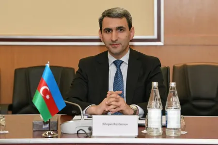 Rövşən Rüstəmov sədr təyin edildi