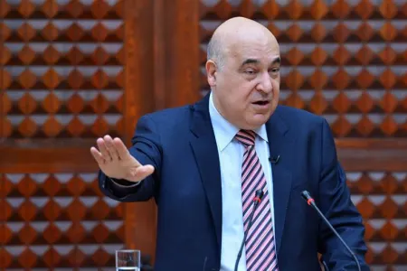 Çingiz Abdullayev "Facebook"unu bağladı - VİDEO