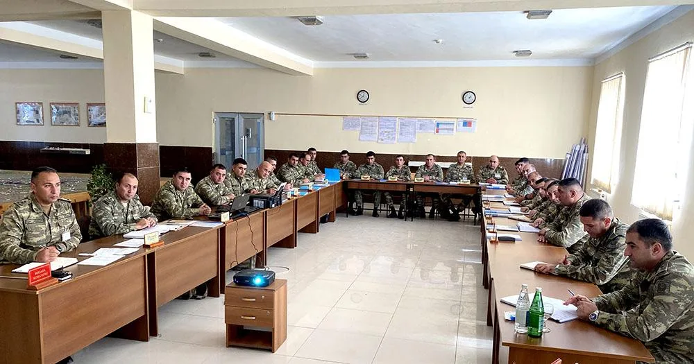 Raket və Artilleriya Qoşunlarında komanda-qərargah təlimi keçirilib