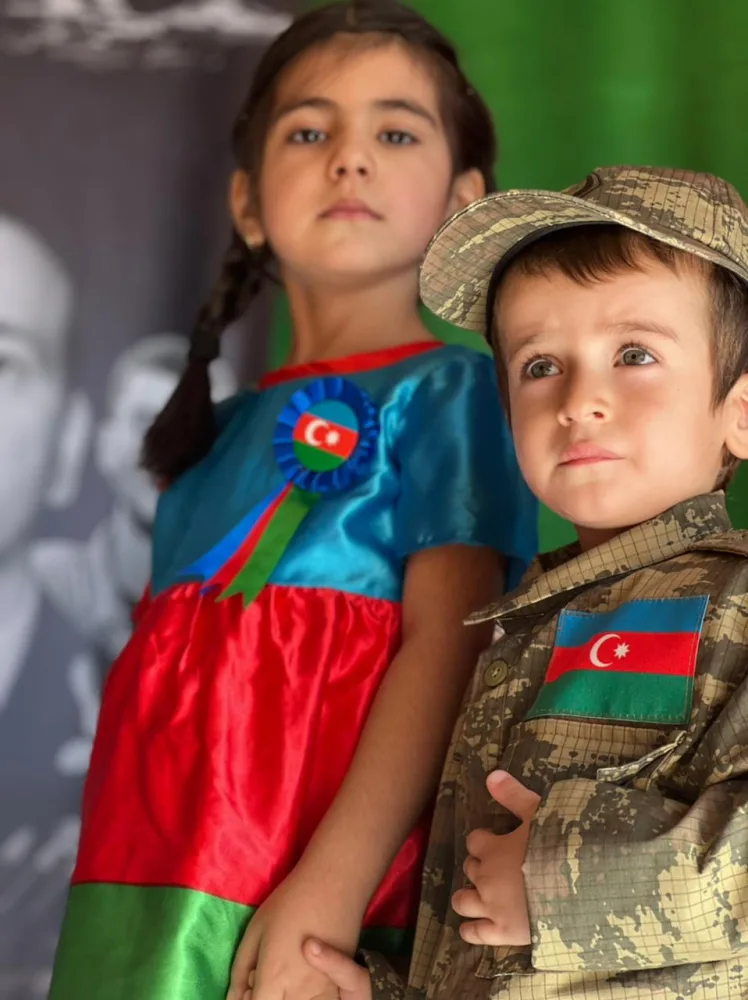 Zəfər bayramı uşaqların gözündə