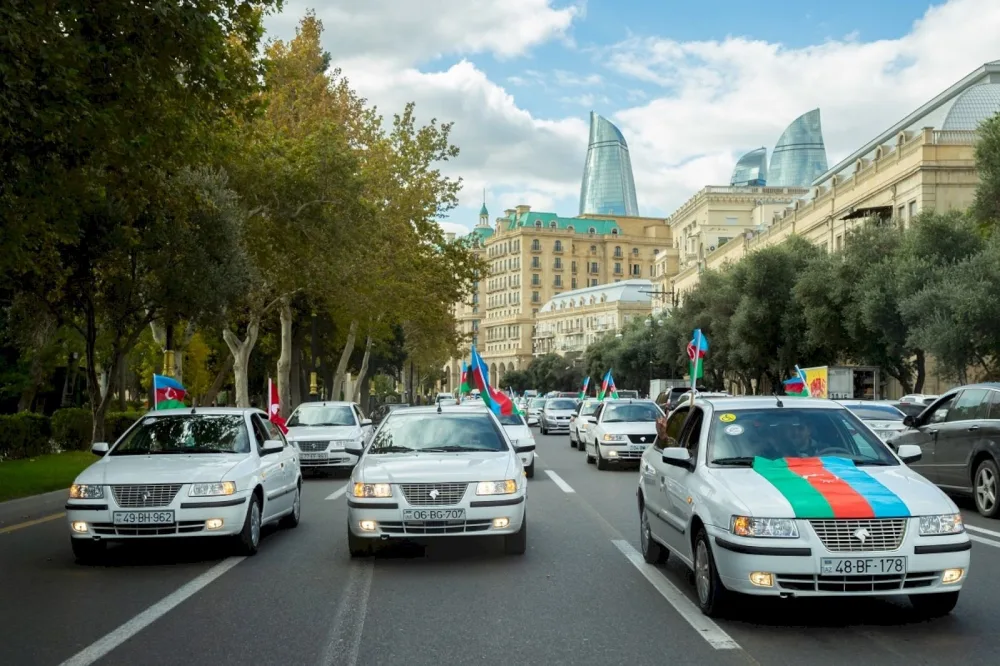 Bakıda “Zəfər” avtoyürüşü keçirildi - FOTO
