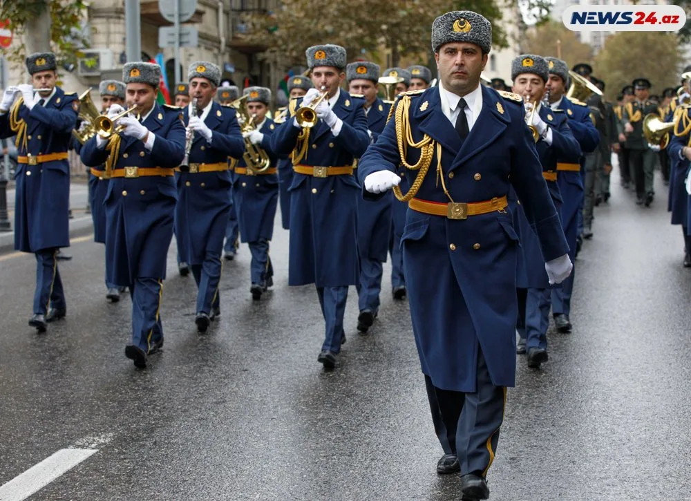 Zəfər Günündə Bakıdan - FOTOREPORTAJ