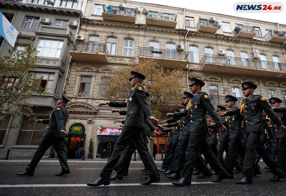 Zəfər Günündə Bakıdan - FOTOREPORTAJ