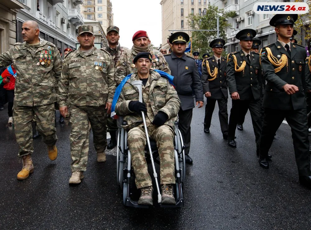Zəfər Günündə Bakıdan - FOTOREPORTAJ