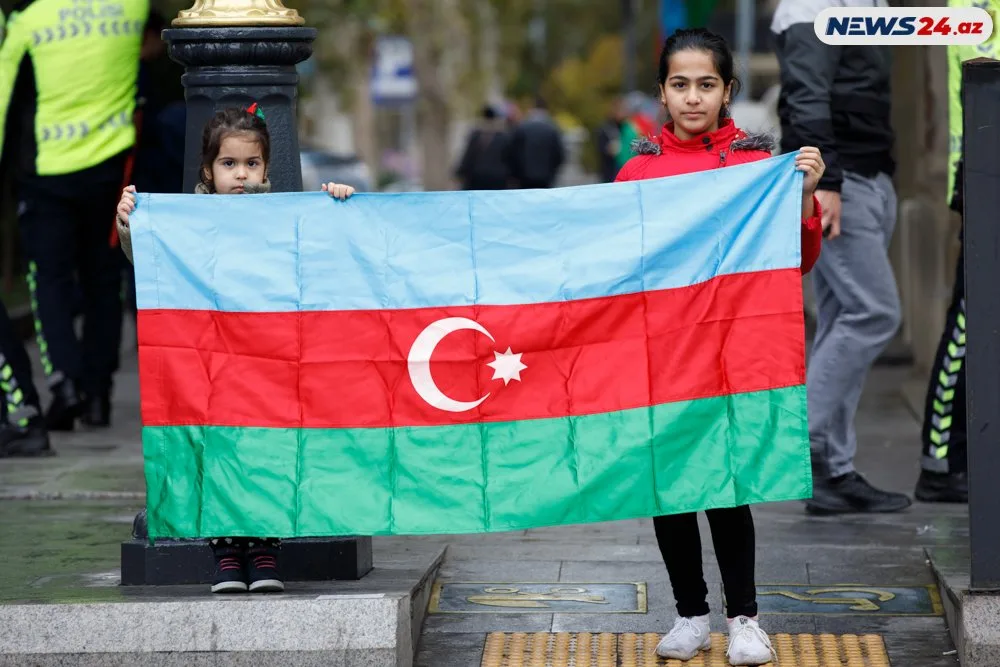 Zəfər Günündə Bakıdan - FOTOREPORTAJ