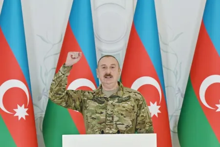 Prezident Zəfər Günü münasibətilə Şuşada təşkil olunan tədbirdə iştirak edib