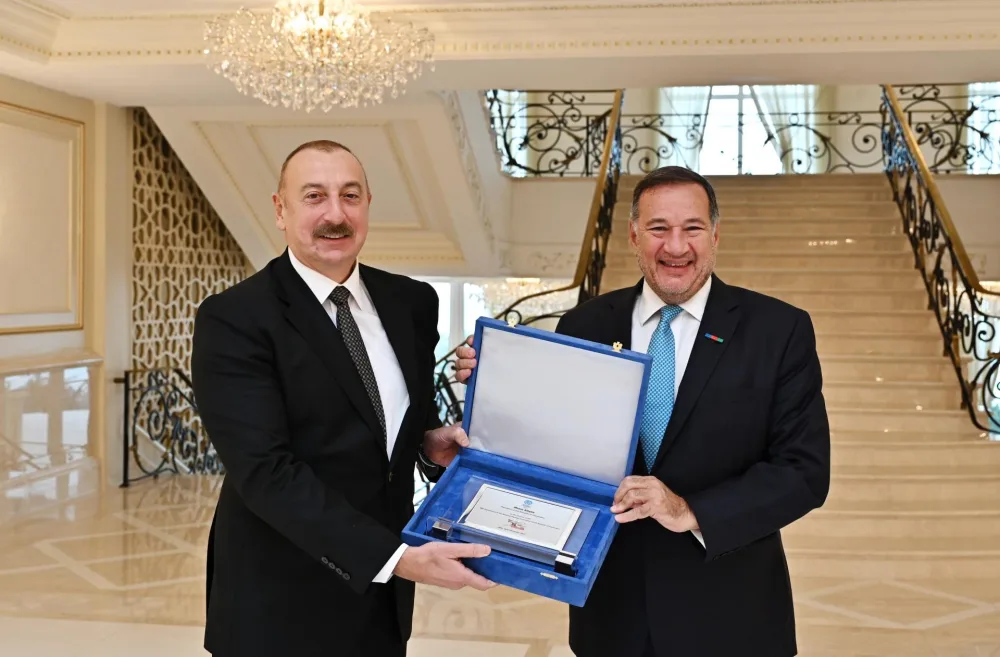 Prezident Spiros Kapralosu qəbul edib