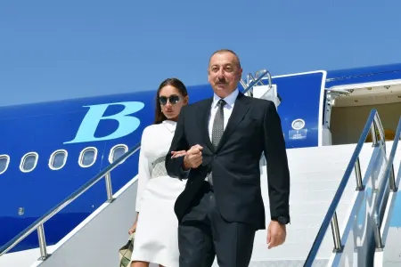 Prezident və xanımı Özbəkistana getdi