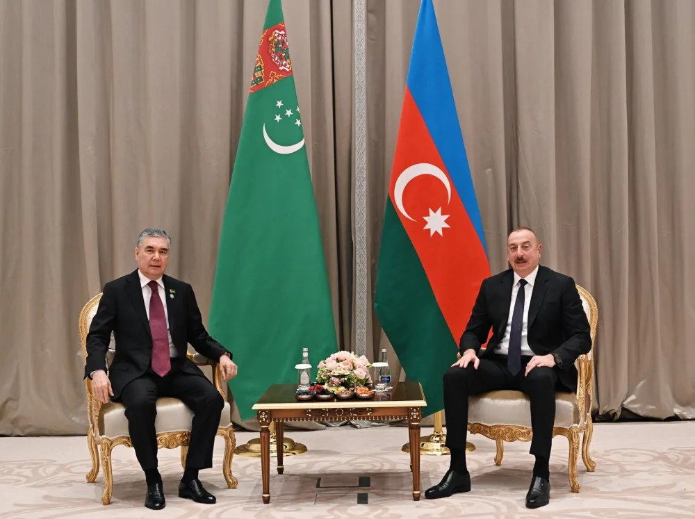 İlham Əliyev Qurbanqulu Berdiməhəmmədovla görüşdü
