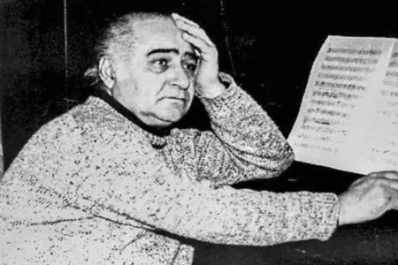 Ermənilər Cahangir Cahangirovun əsərini mənimsəyib