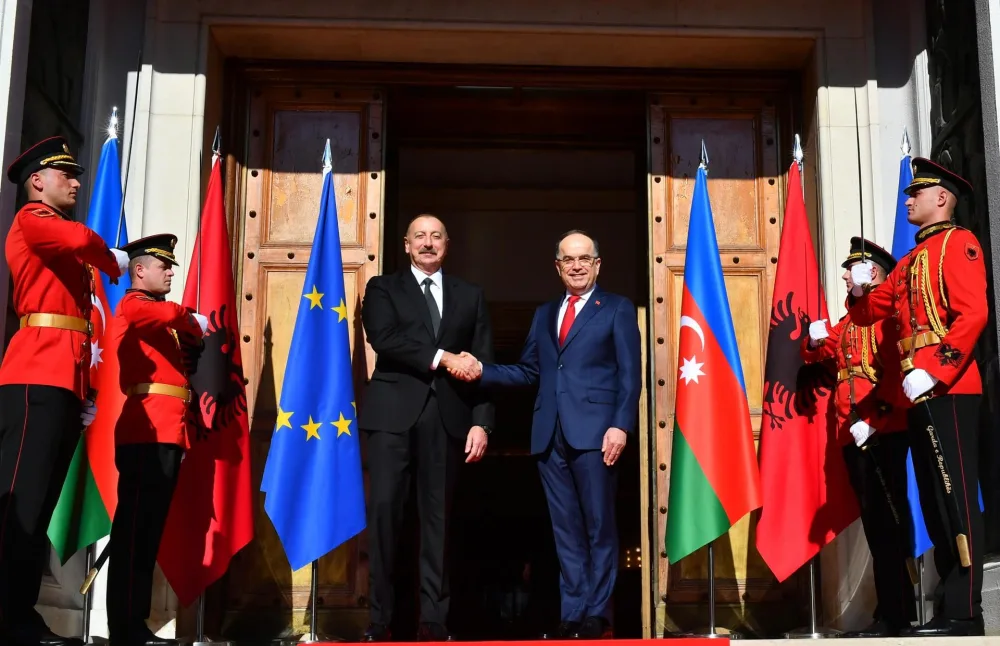 Prezidentin Tiranada rəsmi qarşılanma mərasimi - FOTO