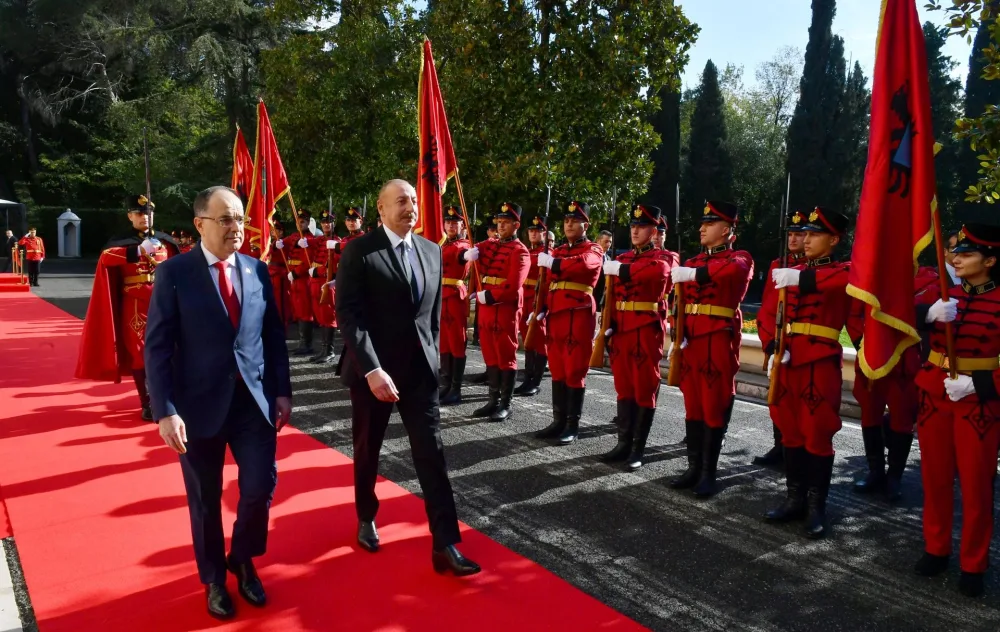 Prezidentin Tiranada rəsmi qarşılanma mərasimi - FOTO