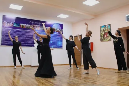 Özbəkistanda milli rəqslərimizə dair ustad dərslərinə start verildi- - VİDEO