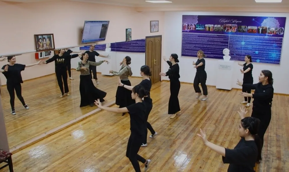 Özbəkistanda milli rəqslərimizə dair ustad dərslərinə start verildi- - VİDEO