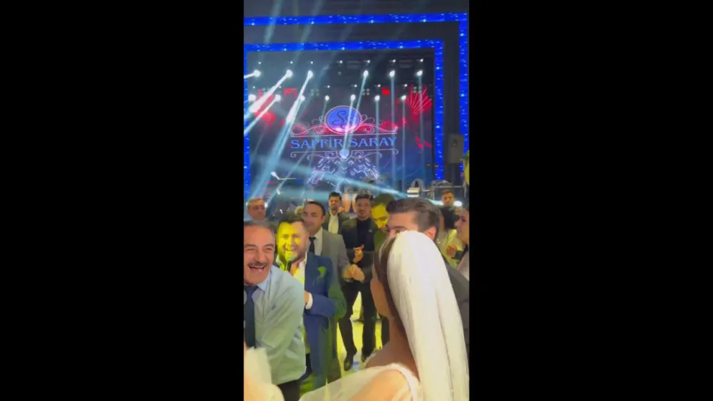 Səsli-küylü toyu olan şəxs - BU MƏŞHURUN YAXIN QOHUMU ÇIXDI - FOTO