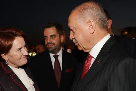 Ərdoğandan Akşənərə: - "Onlarla eyni yerdə dayanma"