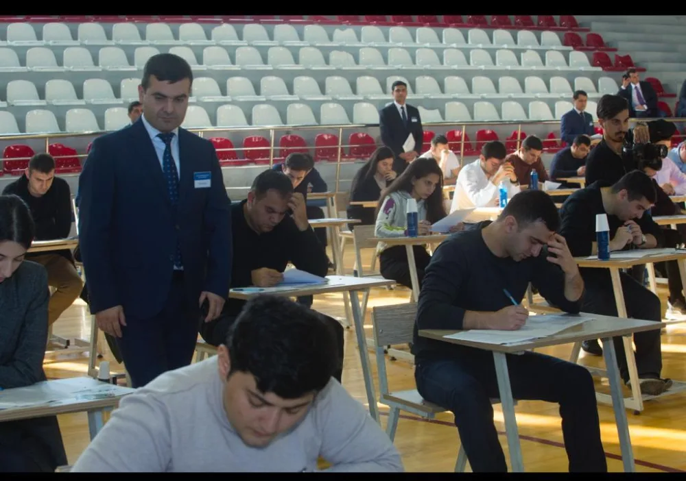 Prokurorluqda çalışmaq istəyən şəxslər imtahan verdi