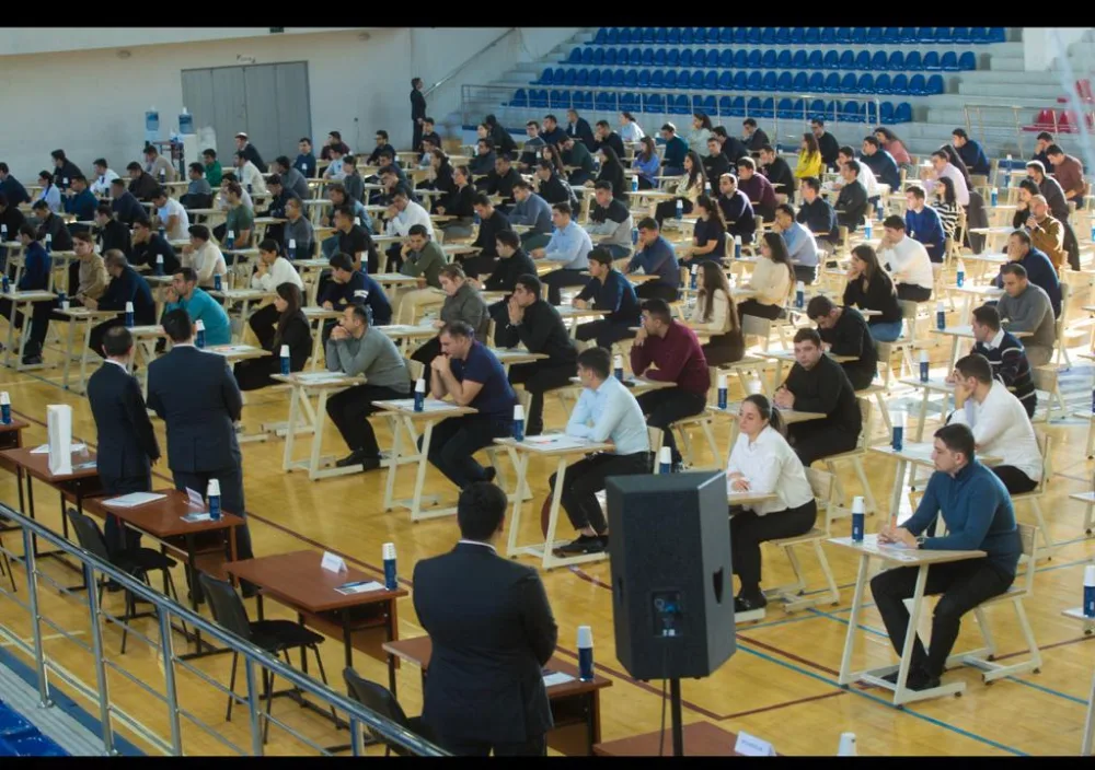 Prokurorluqda çalışmaq istəyən şəxslər imtahan verdi