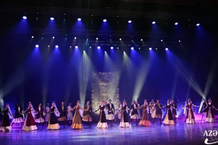 Gürcü ansamblı Bakıda konsert verib - FOTO
