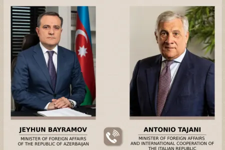 Ceyhun Bayramovla italiyalı həmkarı arasında telefon danışığı oldu