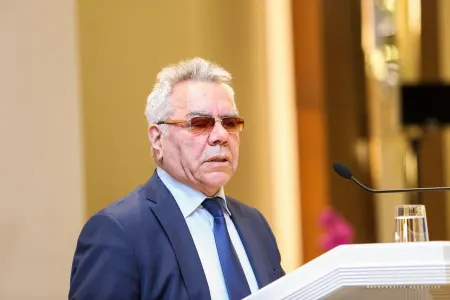 Deputat: “Azərbaycanın valyuta ehtiyatı borcundan 8 dəfə çoxdur”