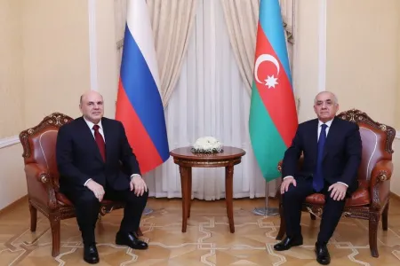 Baş nazirlər birgə layihələri müzakirə ediblər