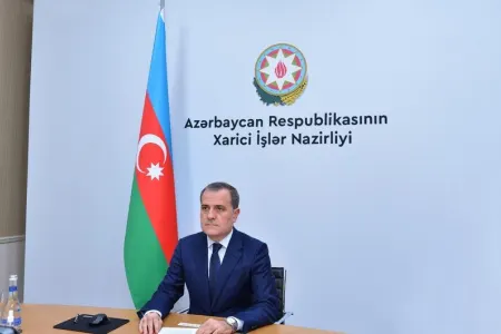 Ceyhun Bayramov belaruslu həmkarının vəfatı ilə bağlı başsağlığı verdi