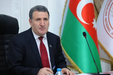 AMEA prezidenti: "İranda Azərbaycan dili məqsədli şəkildə yadlaşdırılır"