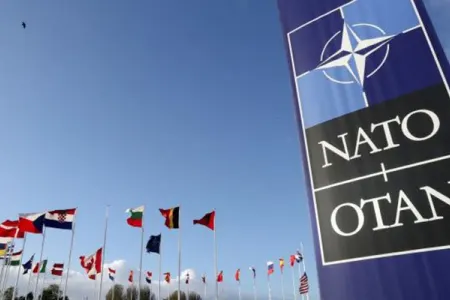 “Ukraynaya hərbi dəstəyi təmin etməliyik” - NATO