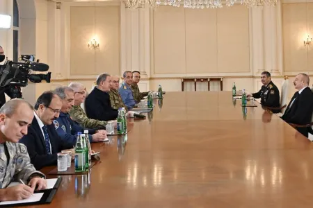 İlham Əliyev Türkiyənin milli müdafiə nazirini qəbul etdi