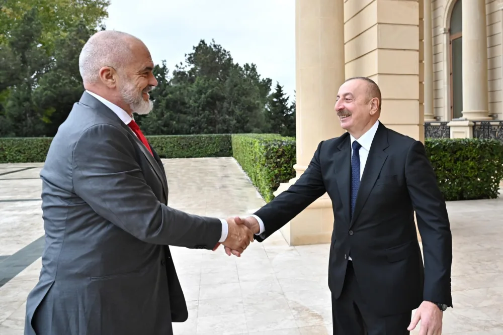 İlham Əliyevin Edi Rama ilə təkbətək görüşü oldu - YENİLƏNİB
