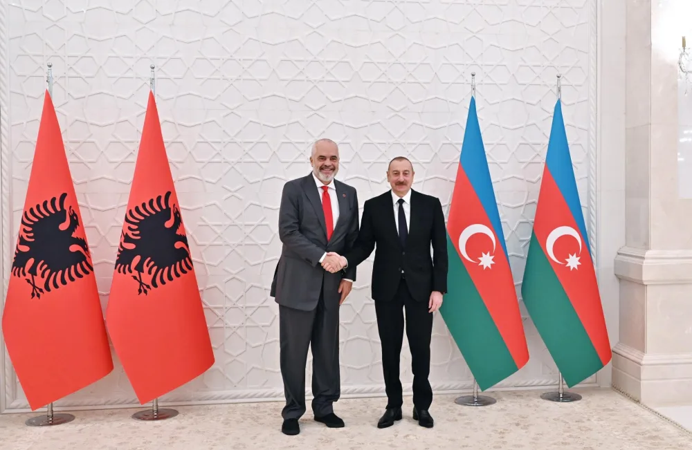 İlham Əliyevin Edi Rama ilə təkbətək görüşü oldu - YENİLƏNİB