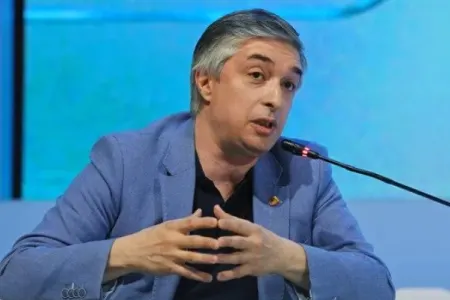 Rusiya Rövşən Əsgərovu xarici agent siyahısına daxil etdi
