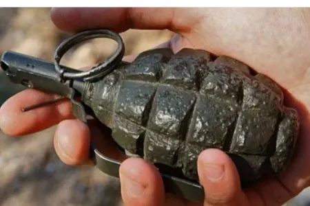 Qubada qadının evinə qumbara atıldı