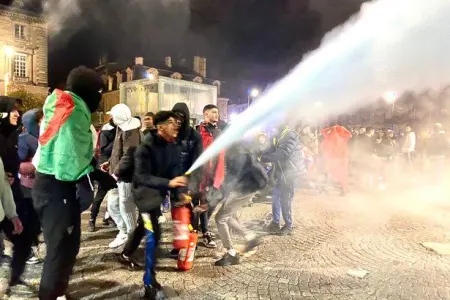 Futbol şənlikləri faciə ilə nəticələndi: - 14 yaşlı oğlan maşının altında qaldı