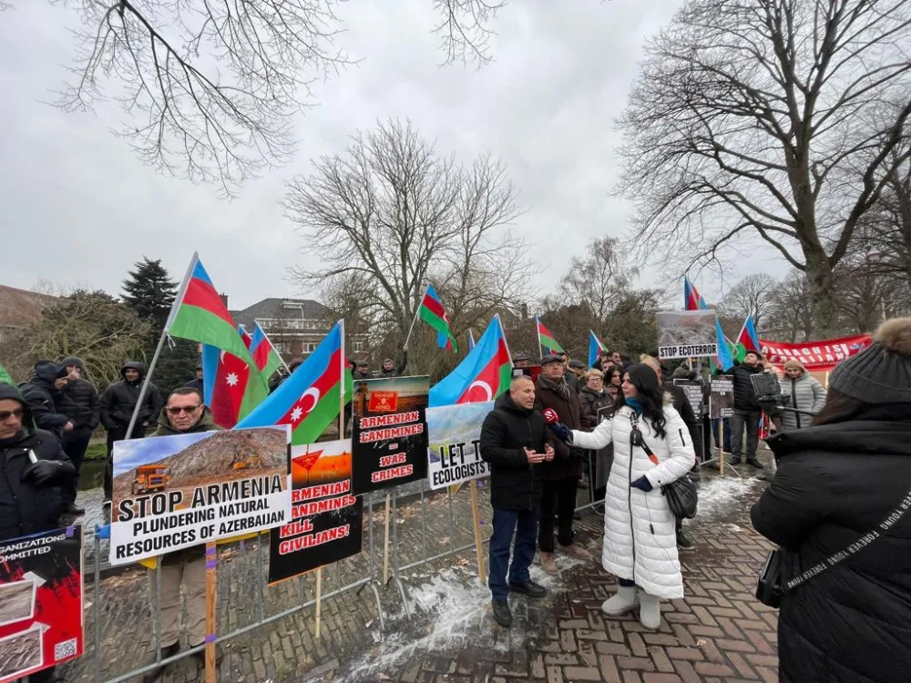 Ekoterrorizmə və sərvətlərimizin istismarına etiraz edən soydaşlarımız Haaqada aksiya və yürüş - KEÇİRDİ