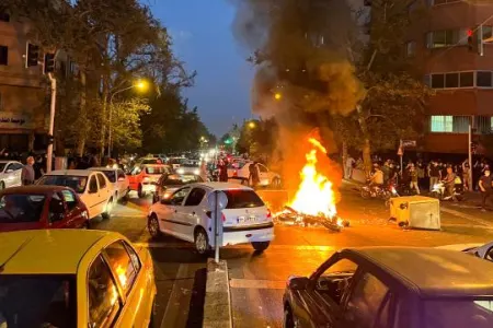 İranda etirazlar yenidən alovlandı