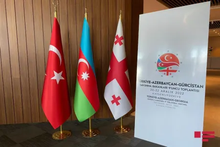 Azərbaycan, Türkiyə və Gürcüstan müdafiə nazirlərinin üçtərəfli görüşü keçirilir