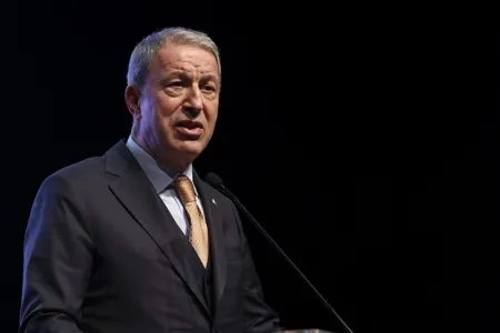 Türkiyənin müdafiə naziri: “Azərbaycana təhdid olarsa, - BİZ CAVAB VERƏCƏYİK”