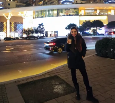 Leyla Əliyeva Bulvarda skuter sürdü - VİDEO