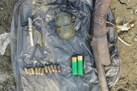 Salyan sakinindən külli miqdarda narkotik və odlu silah götürüldü