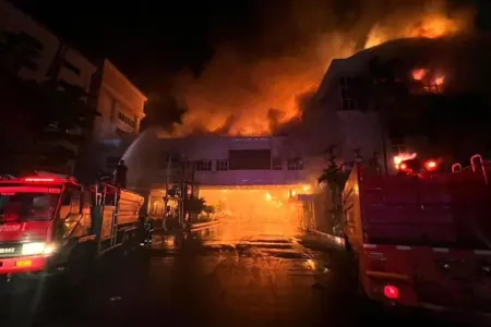Oteldə yanğın - 10 ölü, 30 yaralı