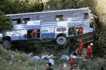 Boliviyada dəhşətli qəza: 11 ölü