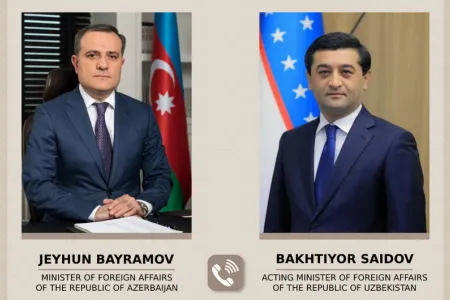 Ceyhun Bayramov Özbəkistanın yeni XİN başçısını təbrik edib